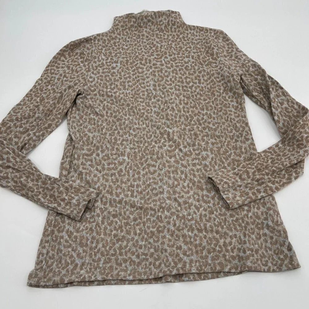 BeachLunchLounge Sweater XS Womens Animal Print Mock Neck Long Sleeves Thin Knit